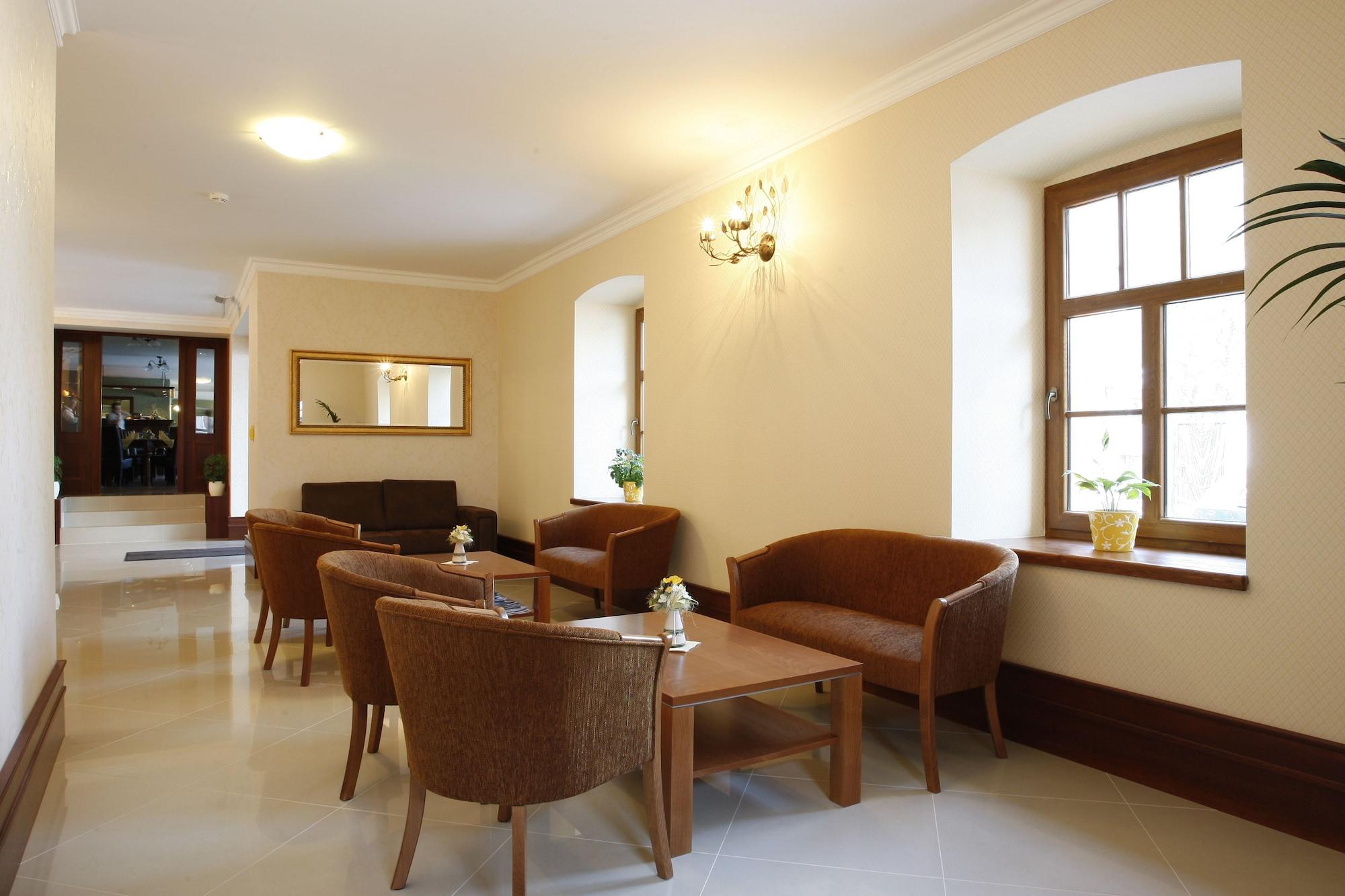 Vista Lobby Hotel Majolika