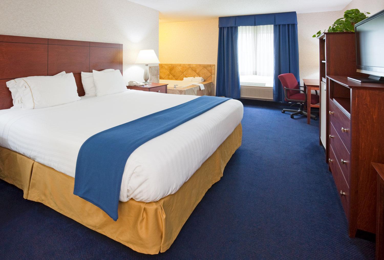 Suite Holiday Inn Express Deforest by IHG