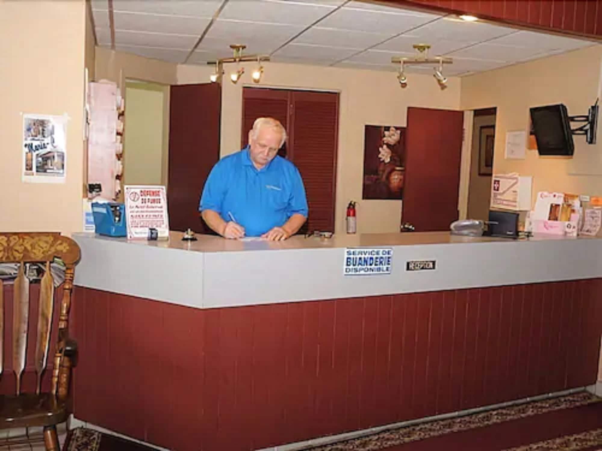 Vista Lobby Motel Roberval