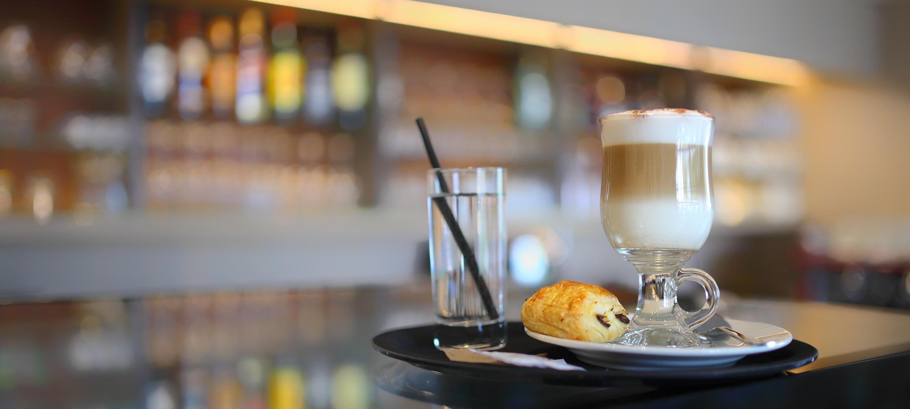 Bar/Salón Hotel Nox