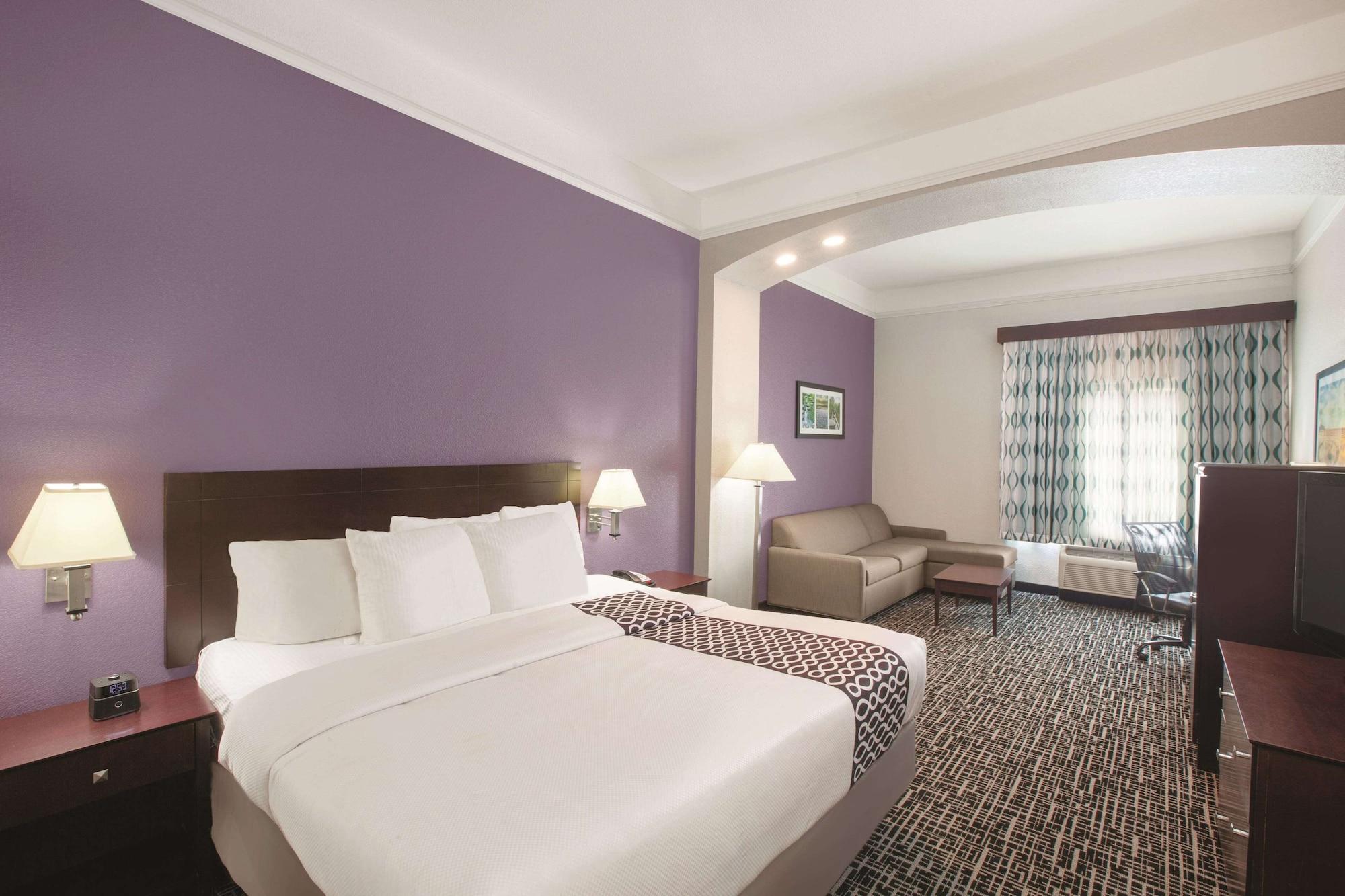 Habitación La Quinta Inn & Suites by Wyndham Mansfield TX