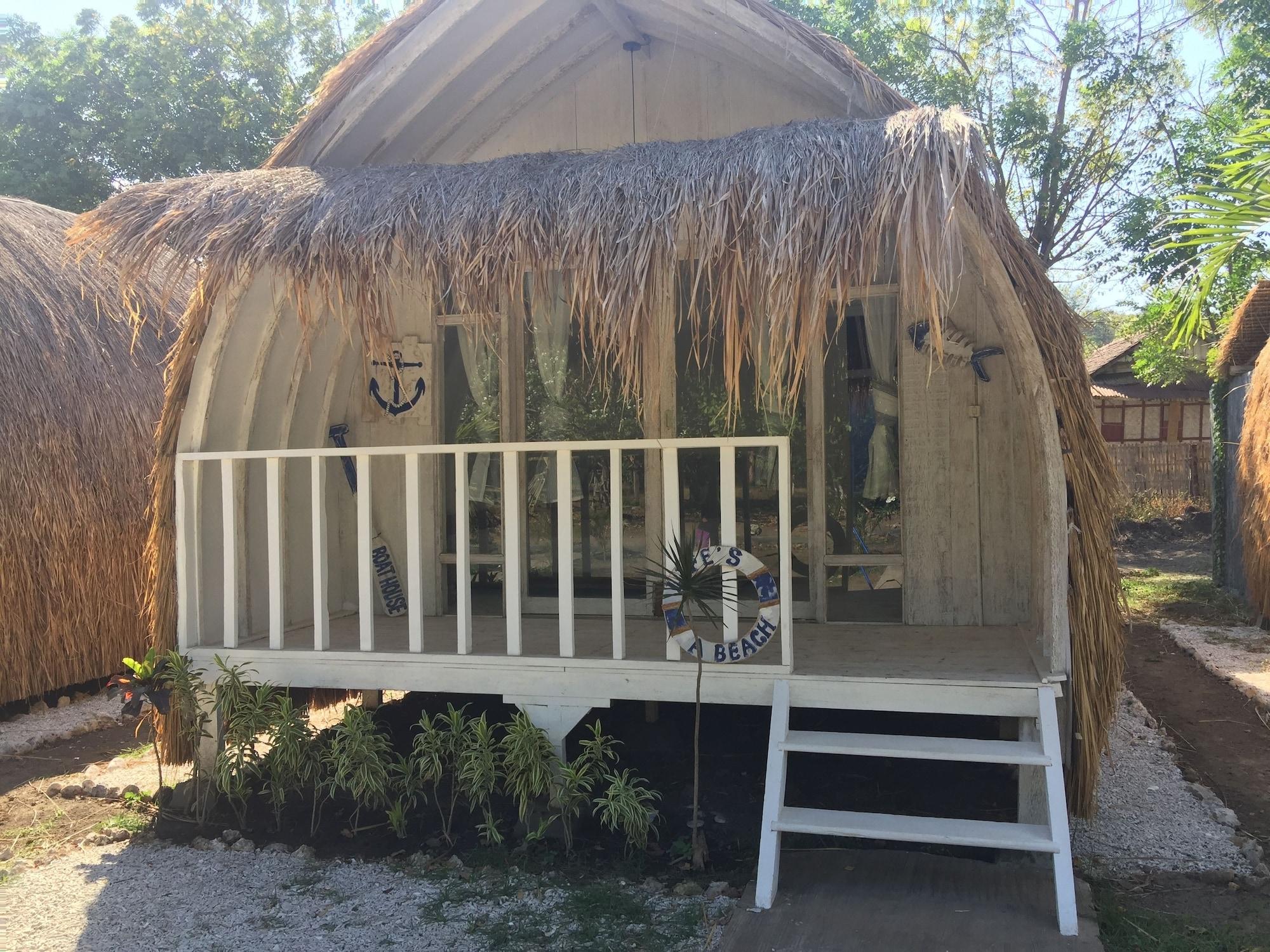 Habitación Maleo Moyo Seaside Resort