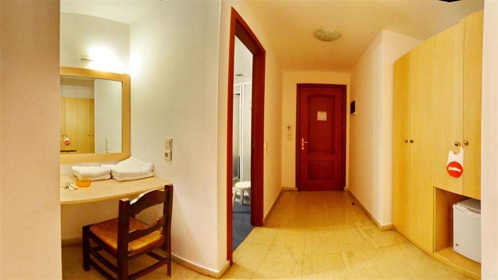 Set de Habitación Aretousa Hotel