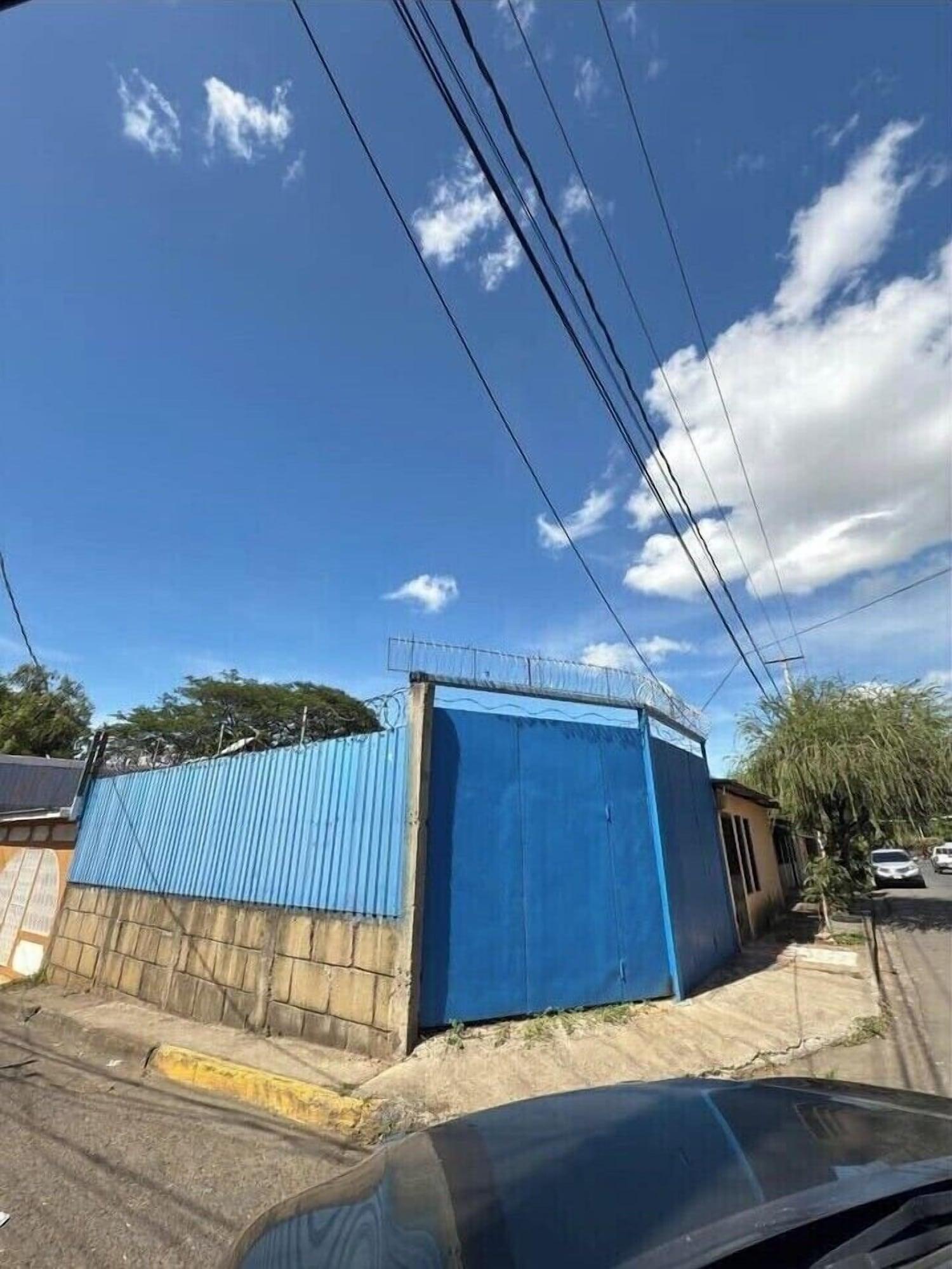 Vista Exterior Hostal Managua