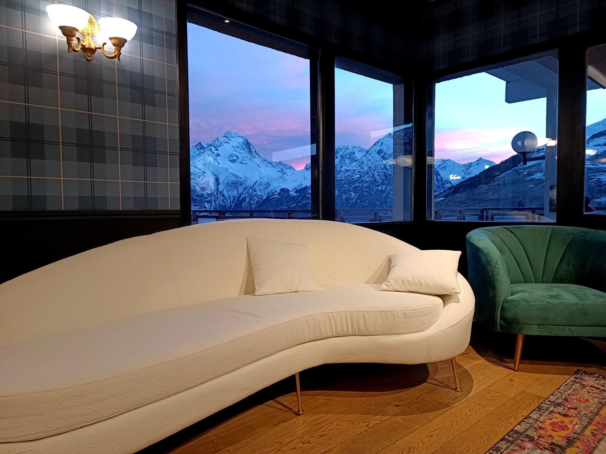 Varios hotel Turan