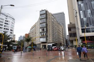 Alojamiento - HOTEL CONTINENTAL BYHOURS