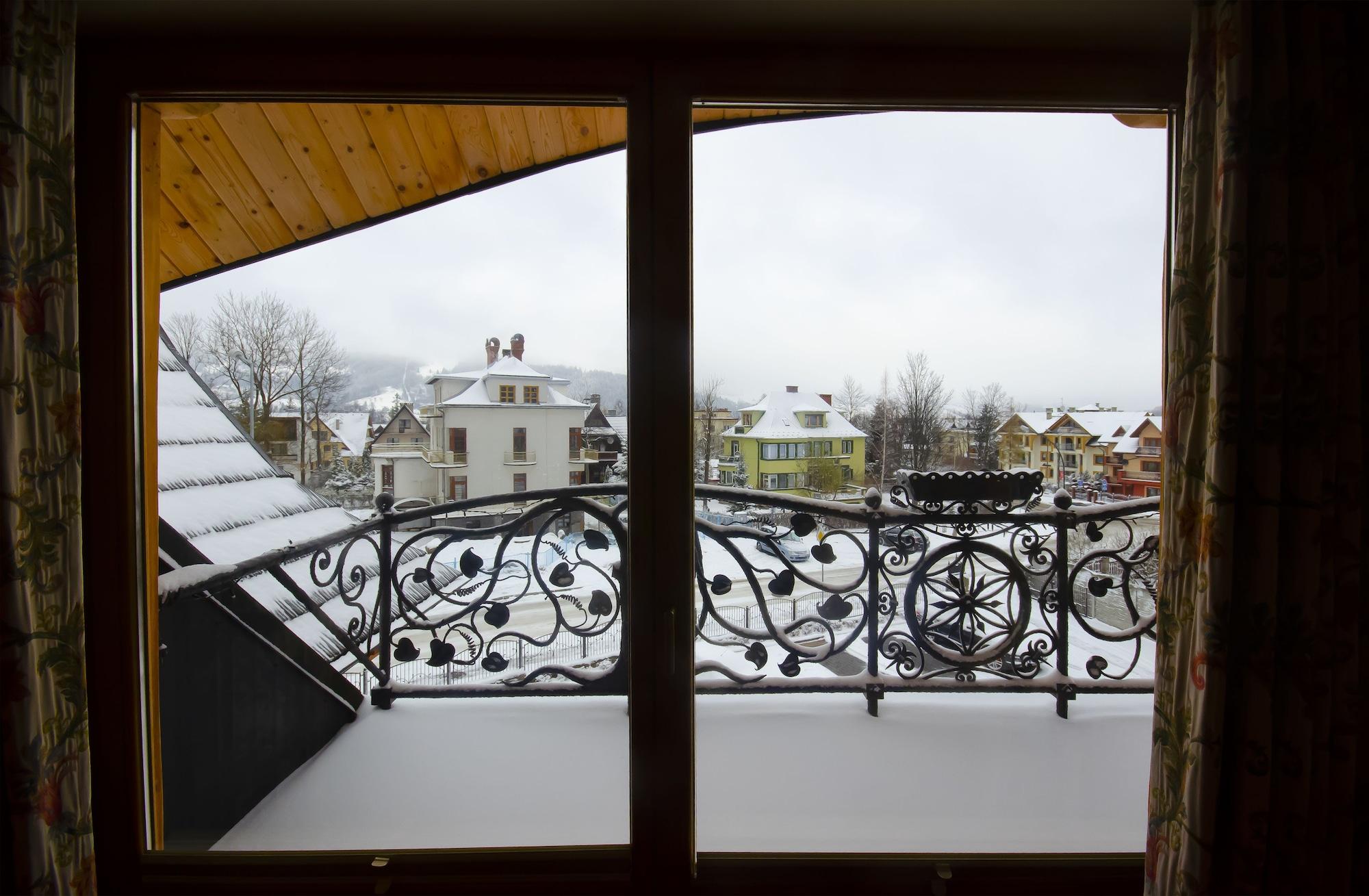 Equipamiento de Habitación Zakopiański Dwór