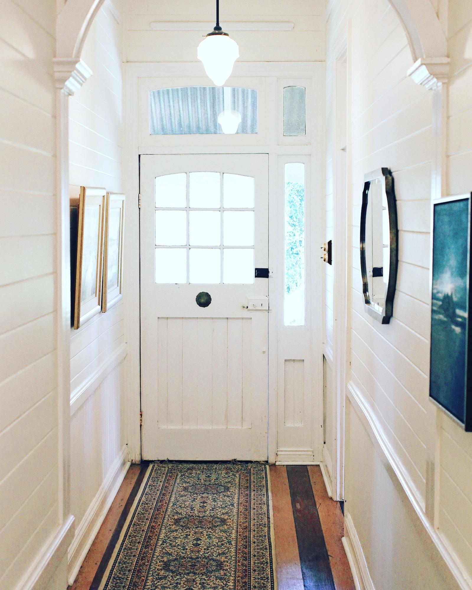 Varios Bangalow Guesthouse