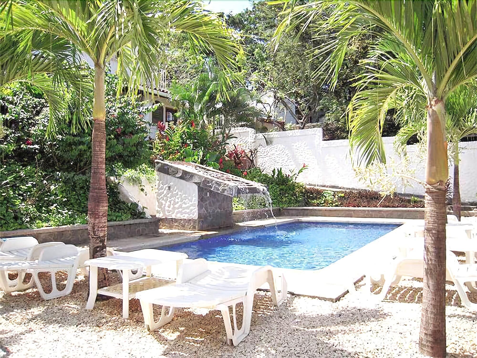 Vista Piscina Hotel Flores - Adults Only