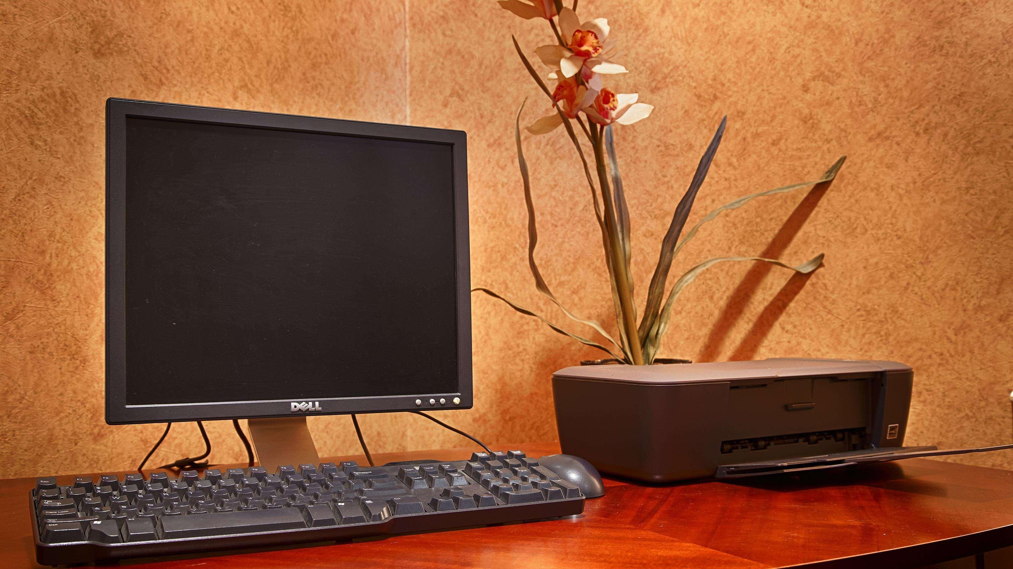 Centro de Negocios Best Western Henrietta Inn & Suites