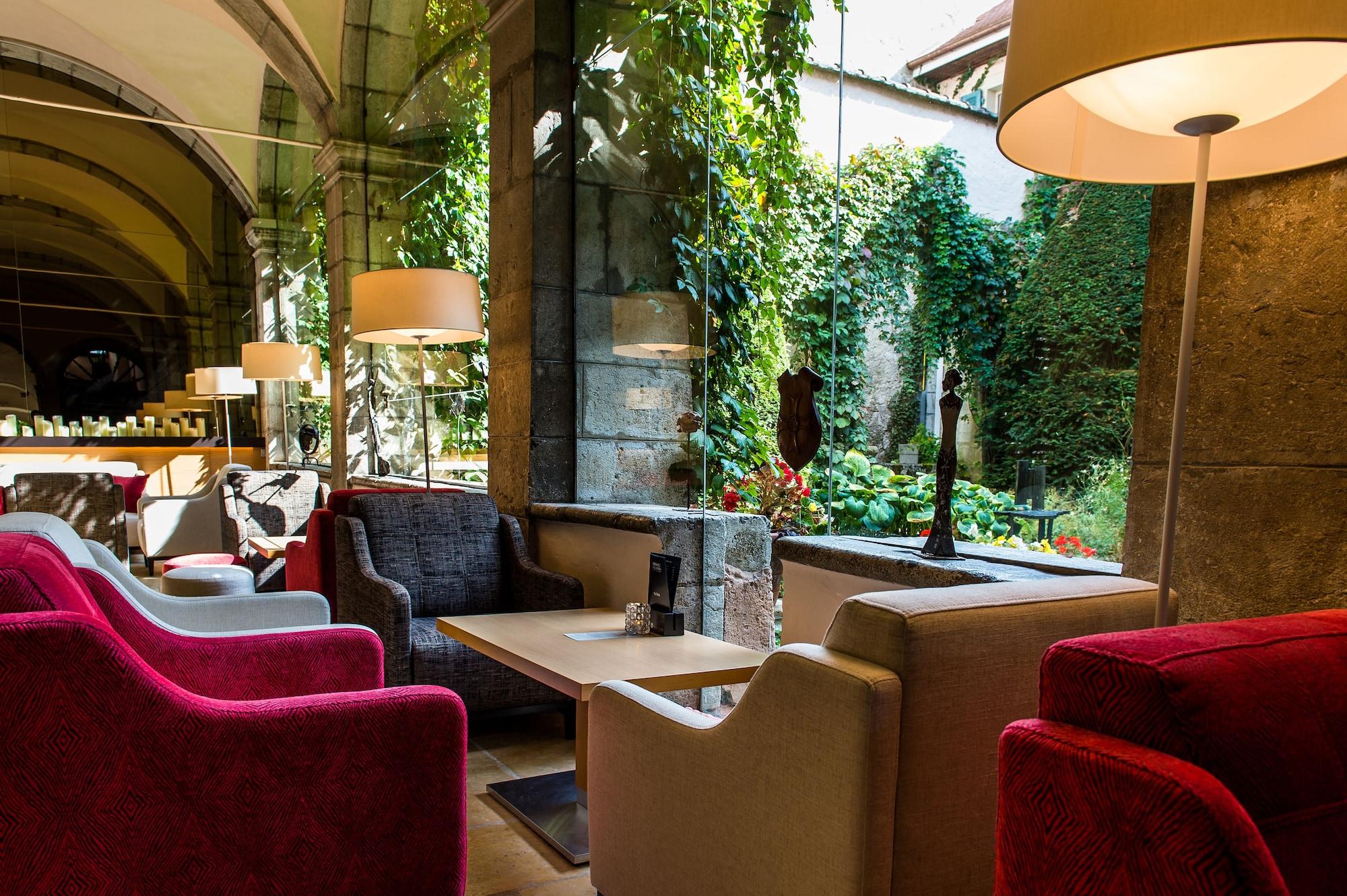 Vista Lobby L Abbaye De Talloires