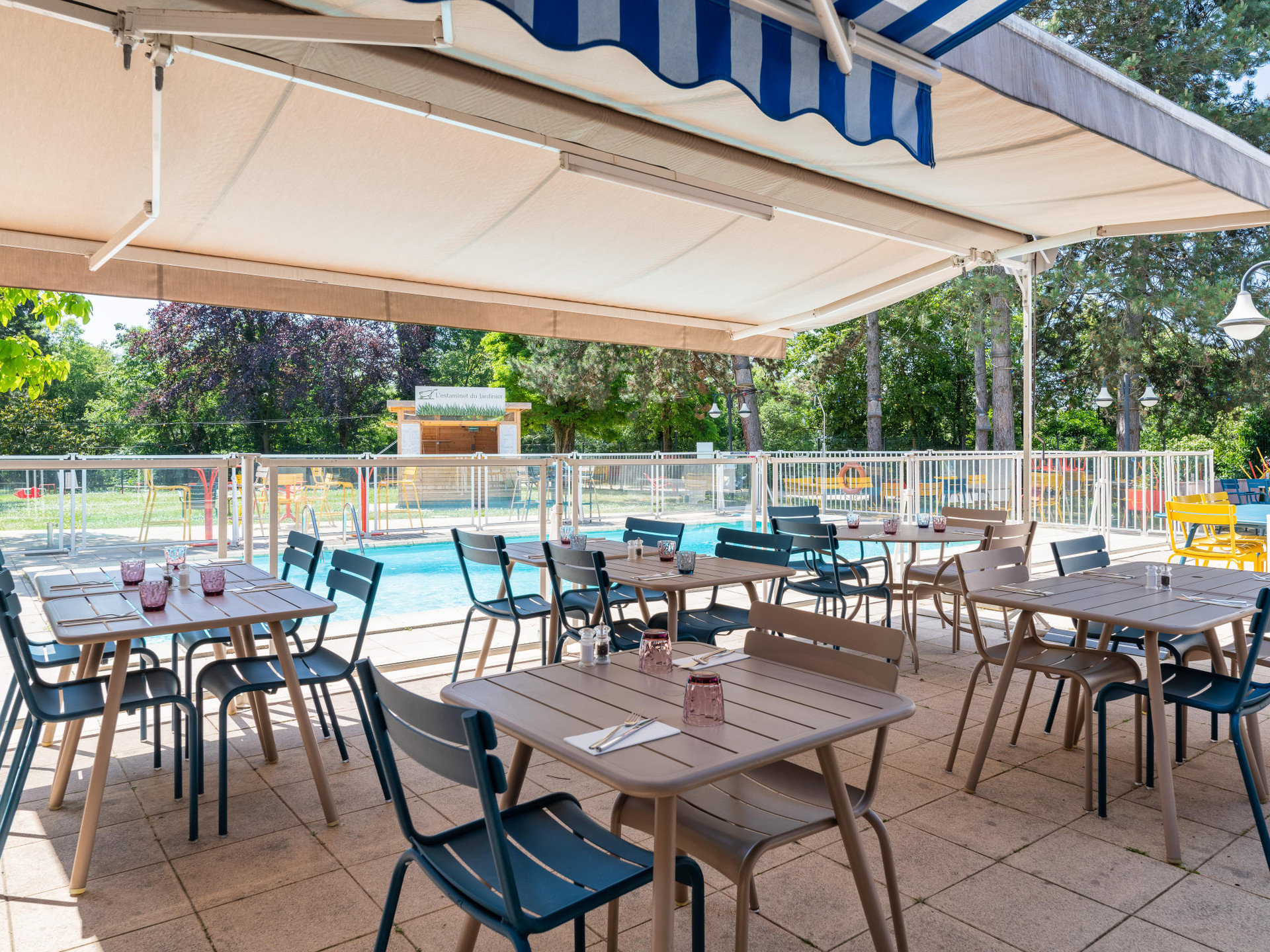 Restaurant B&B HOTEL Lyon Nord