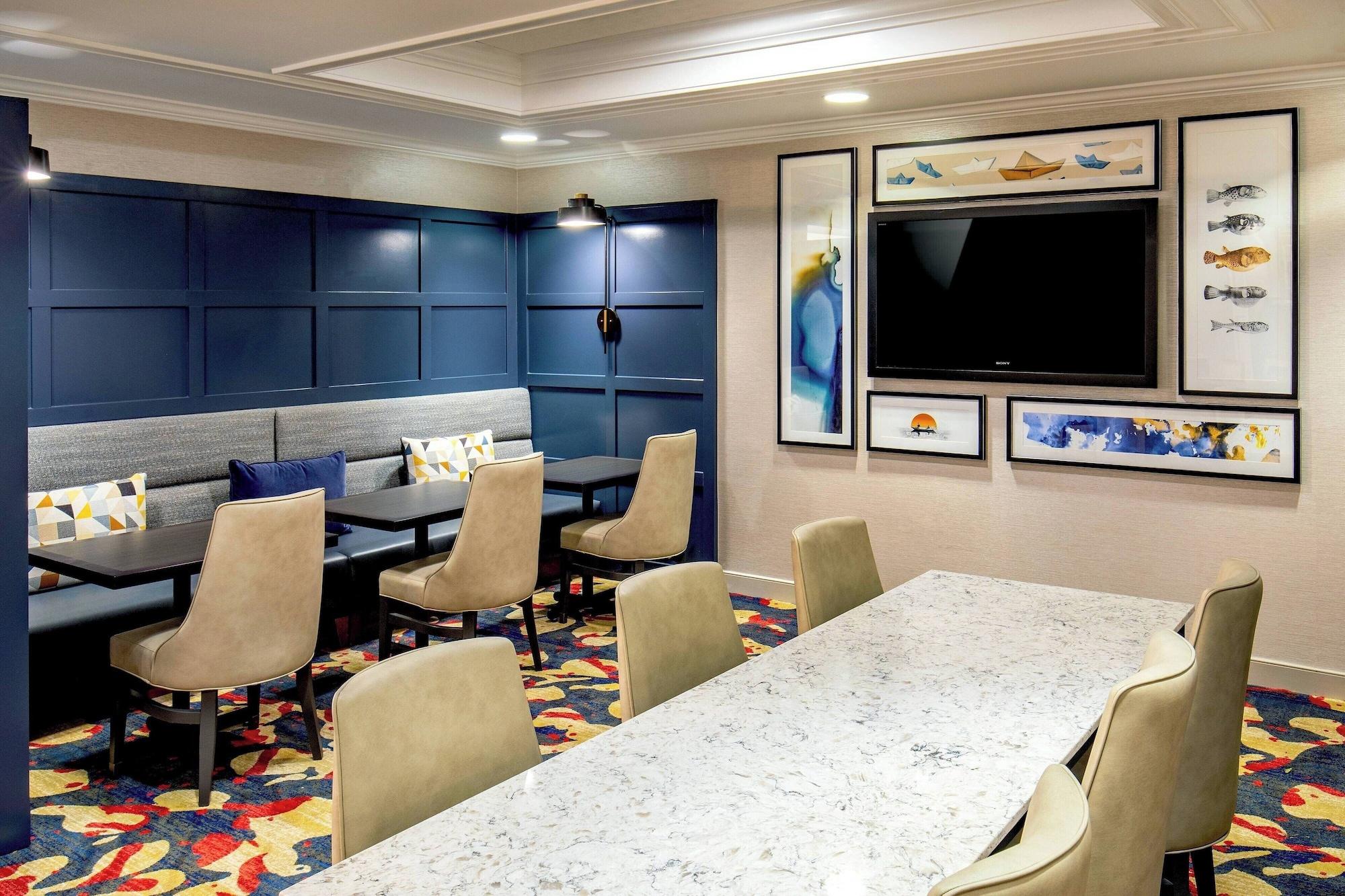 Restaurant Residence Inn by Marriott Boston Woburn