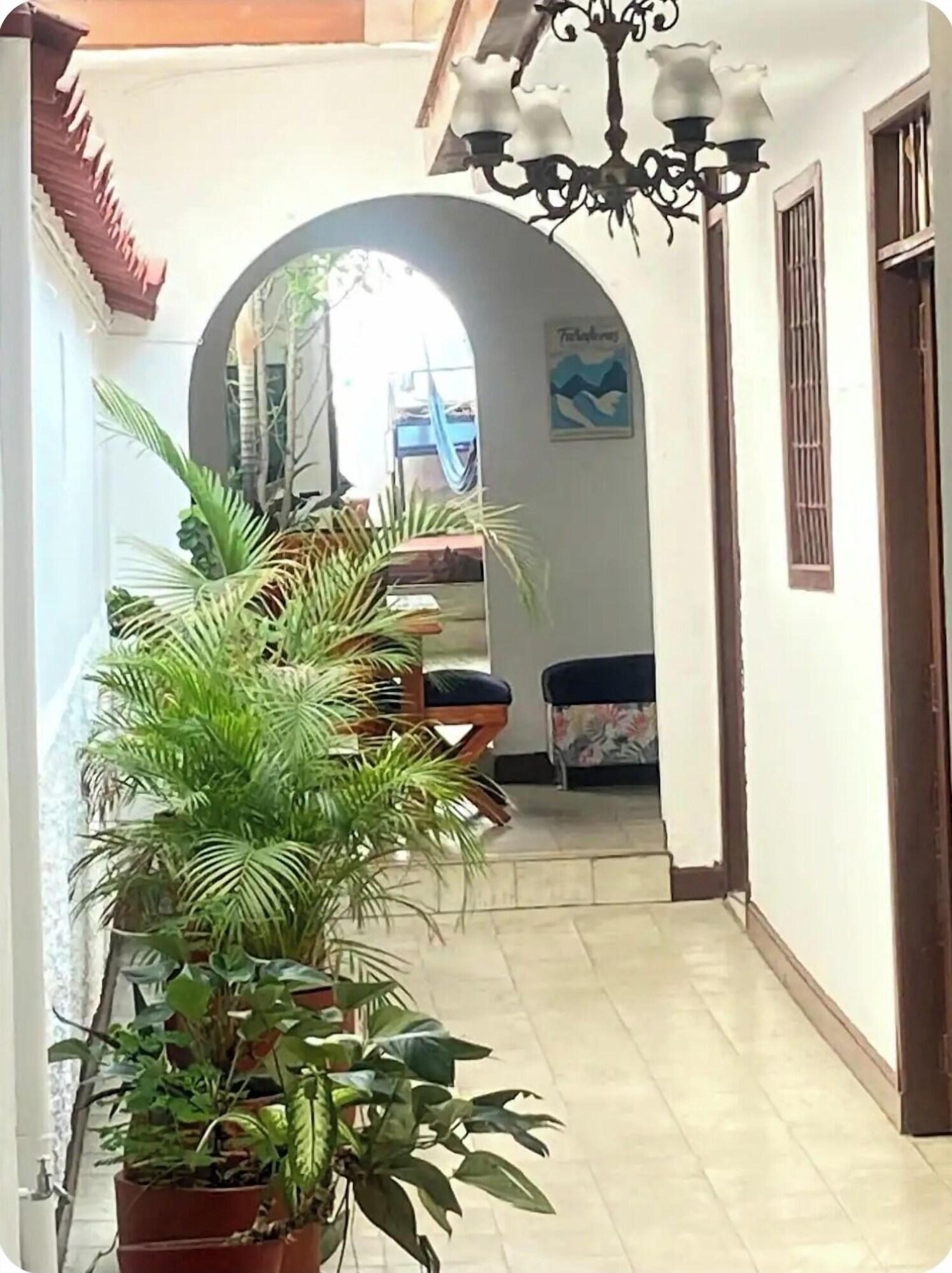 Varios Casa feliz