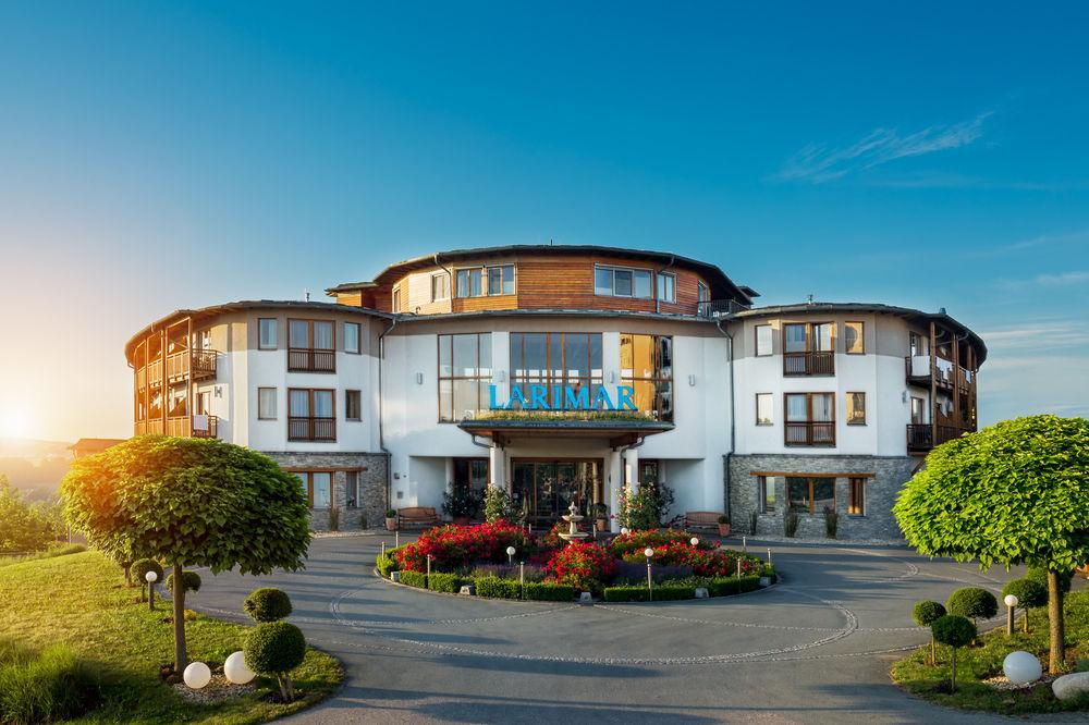 Vista Exterior Hotel & Spa Larimar