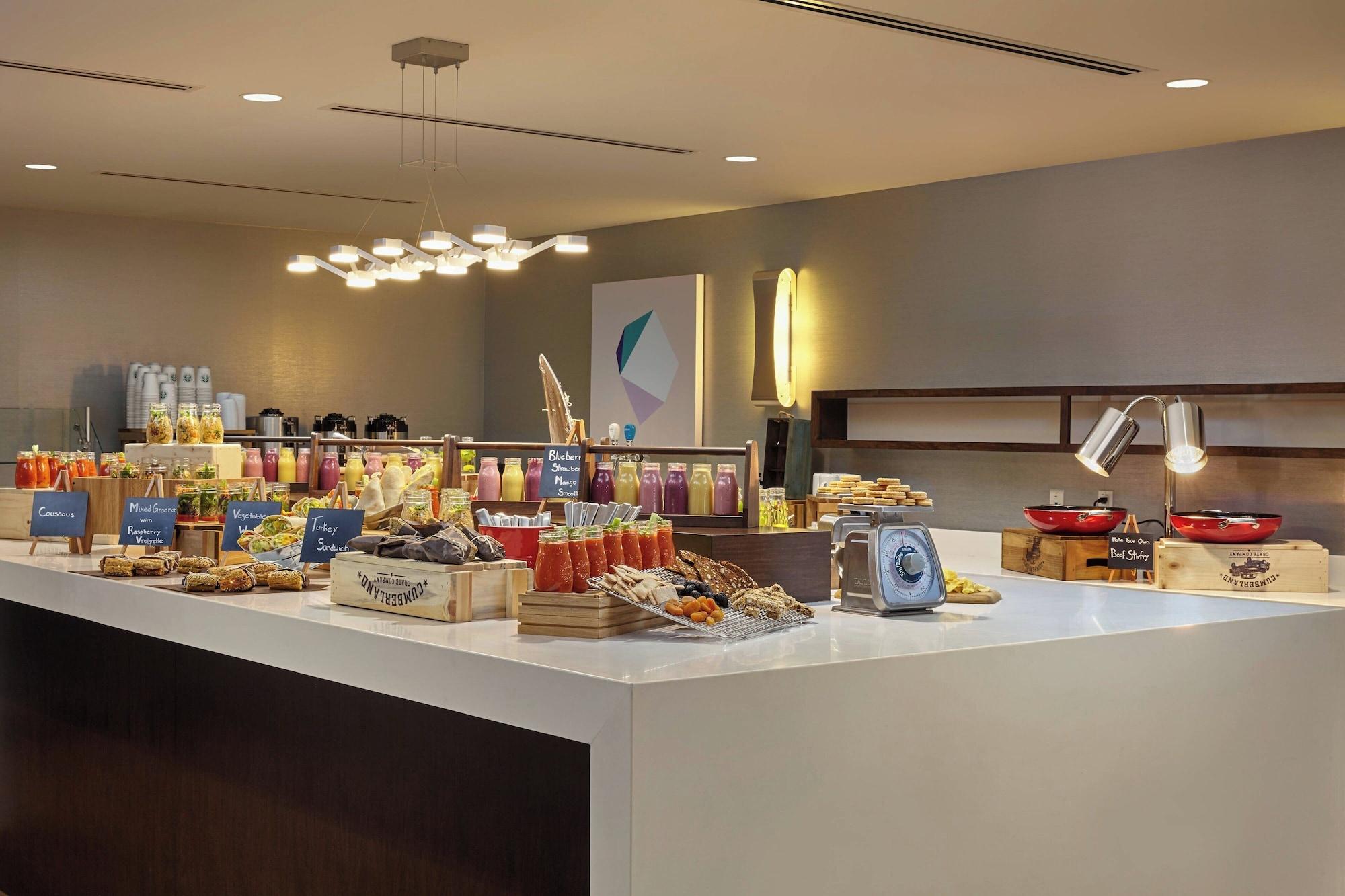 Restaurant Calgary Airport Marriott In-Terminal Hotel