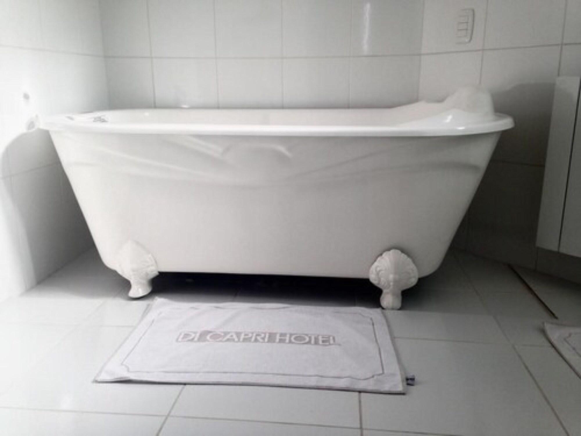 Equipamiento de Habitación Di Capri Hotel