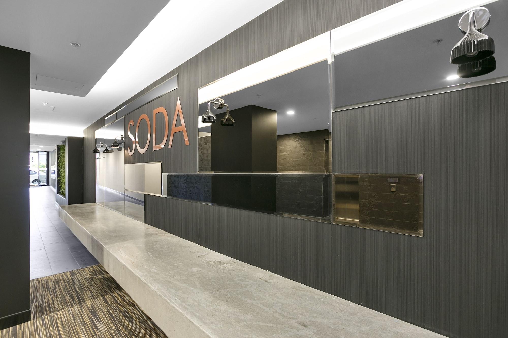 Vista Lobby Soda Apartments by CLLIX