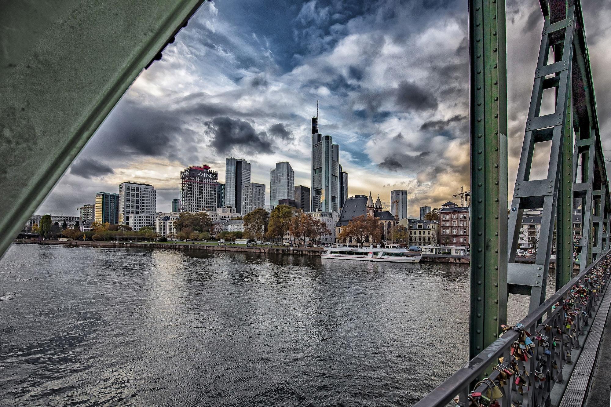 Vista Exterior Mercure Hotel Frankfurt City Messe