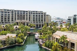 Alojamiento - Waterfront Village