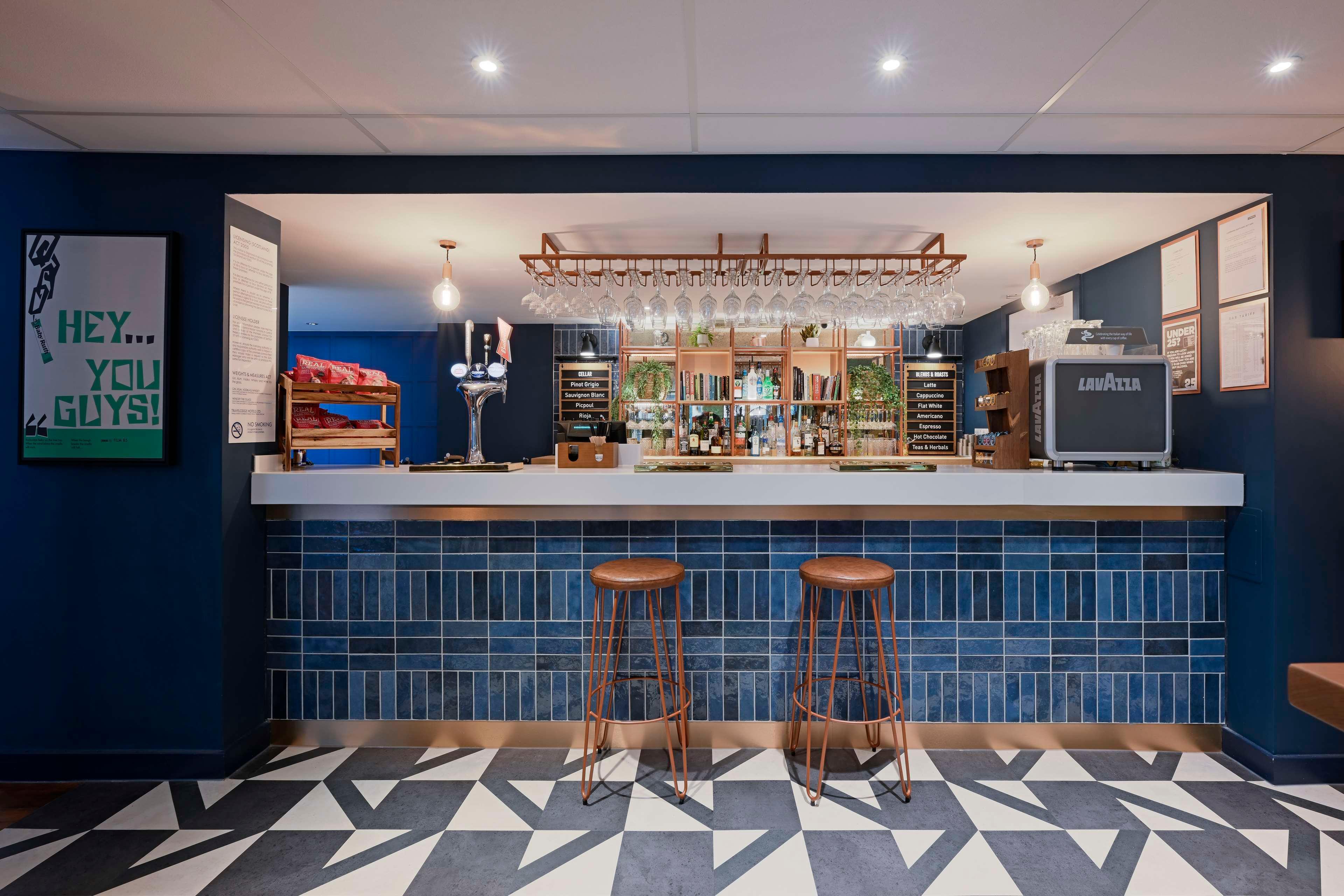 Bar/Salón Travelodge Edinburgh Central