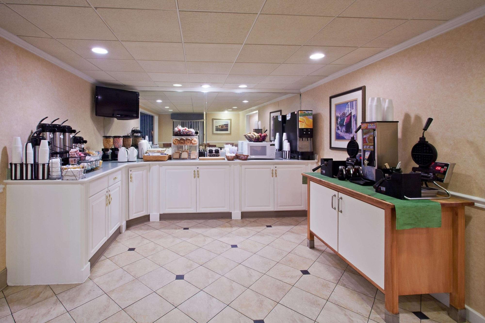 Restaurant La Quinta Inn & Suites by Wyndham Tampa Fairgrounds - Casino