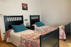 Alquiler Vacacional - Spacious and bright family house with terrace and summer pool Cantabria center