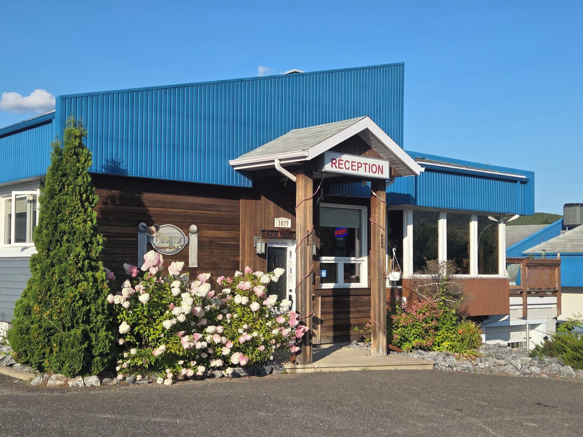 Vista Exterior Motel Claude