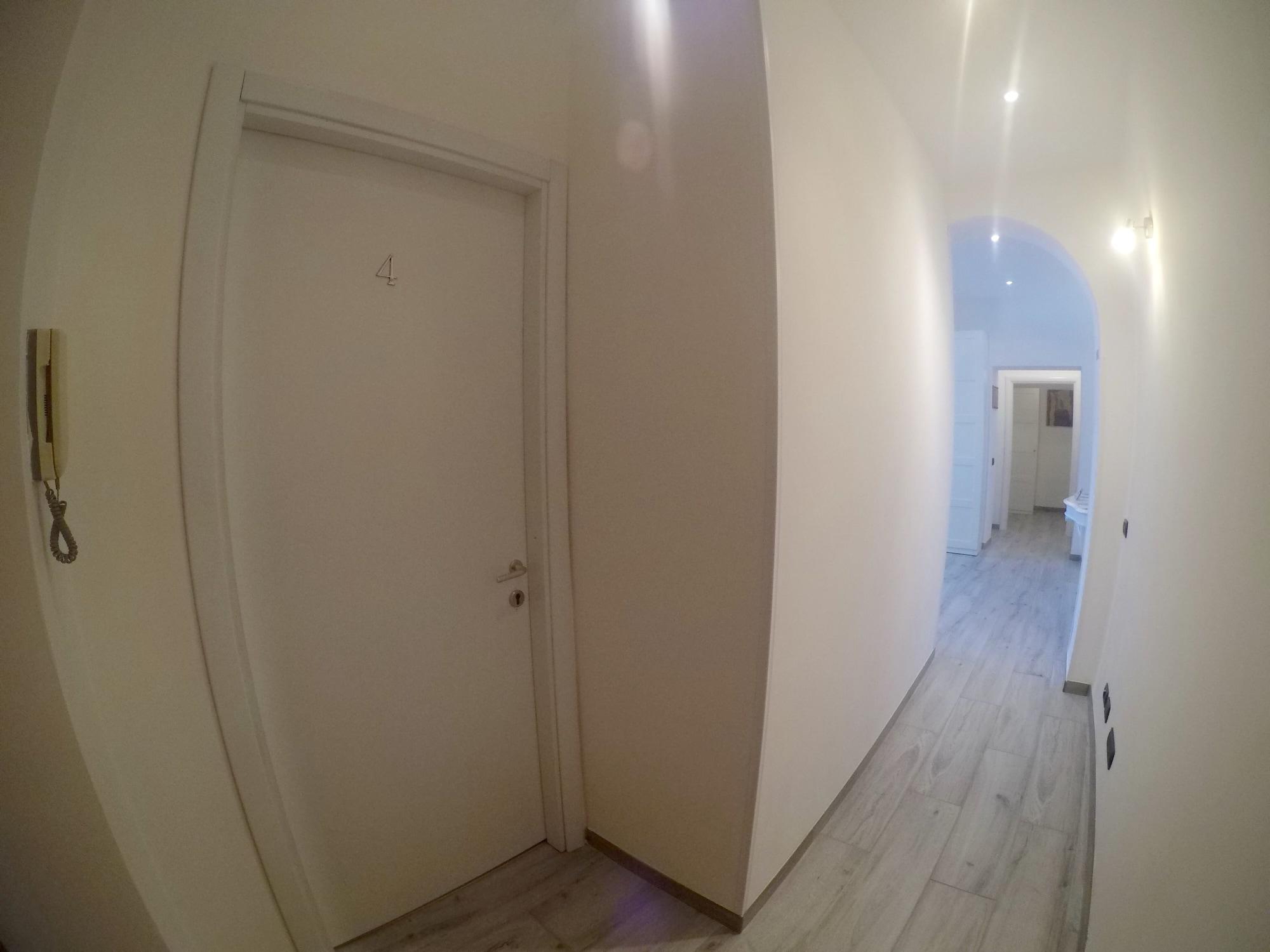 Varios Julius Caesar 183