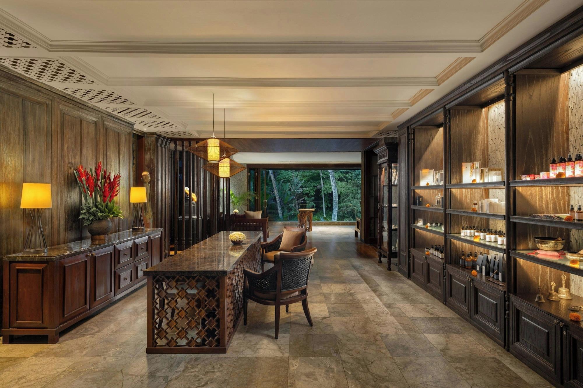 Vista Lobby Mandapa, a Ritz-Carlton Reserve