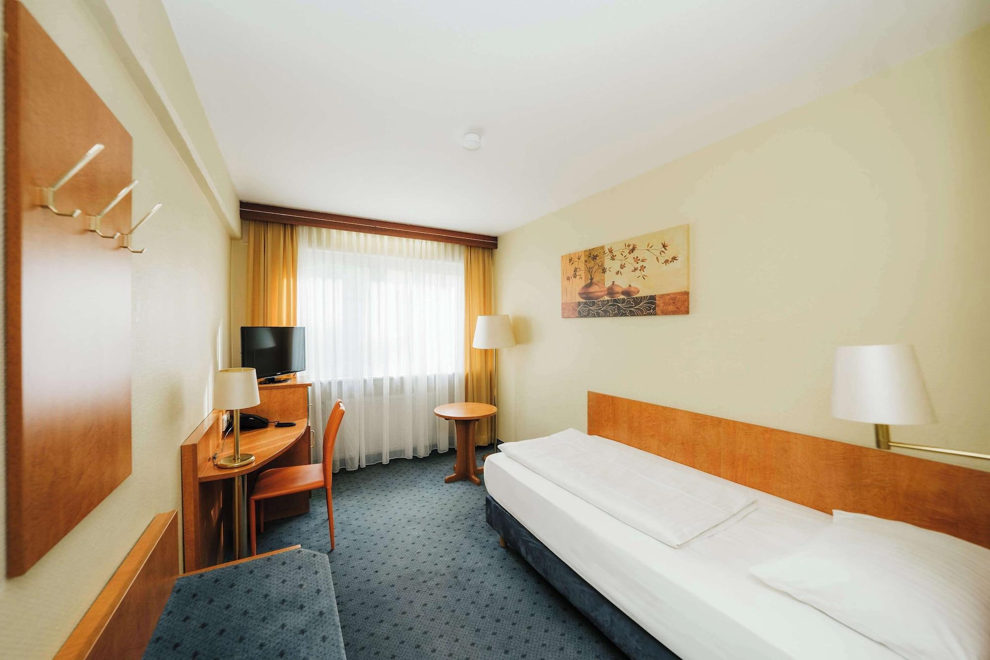 Varios Savoy Hotel Frankfurt