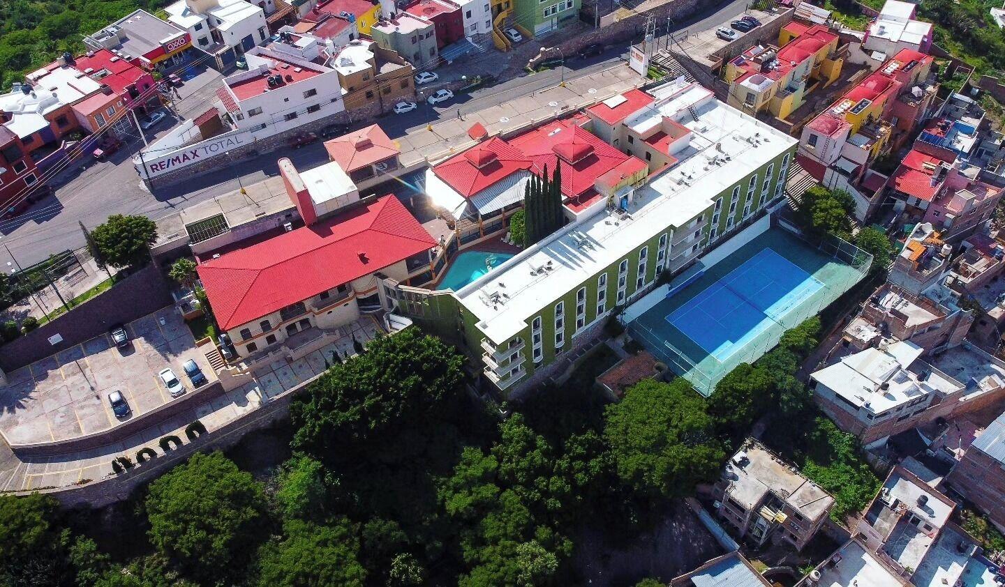 Vista Exterior Hotel Paseo de la Presa