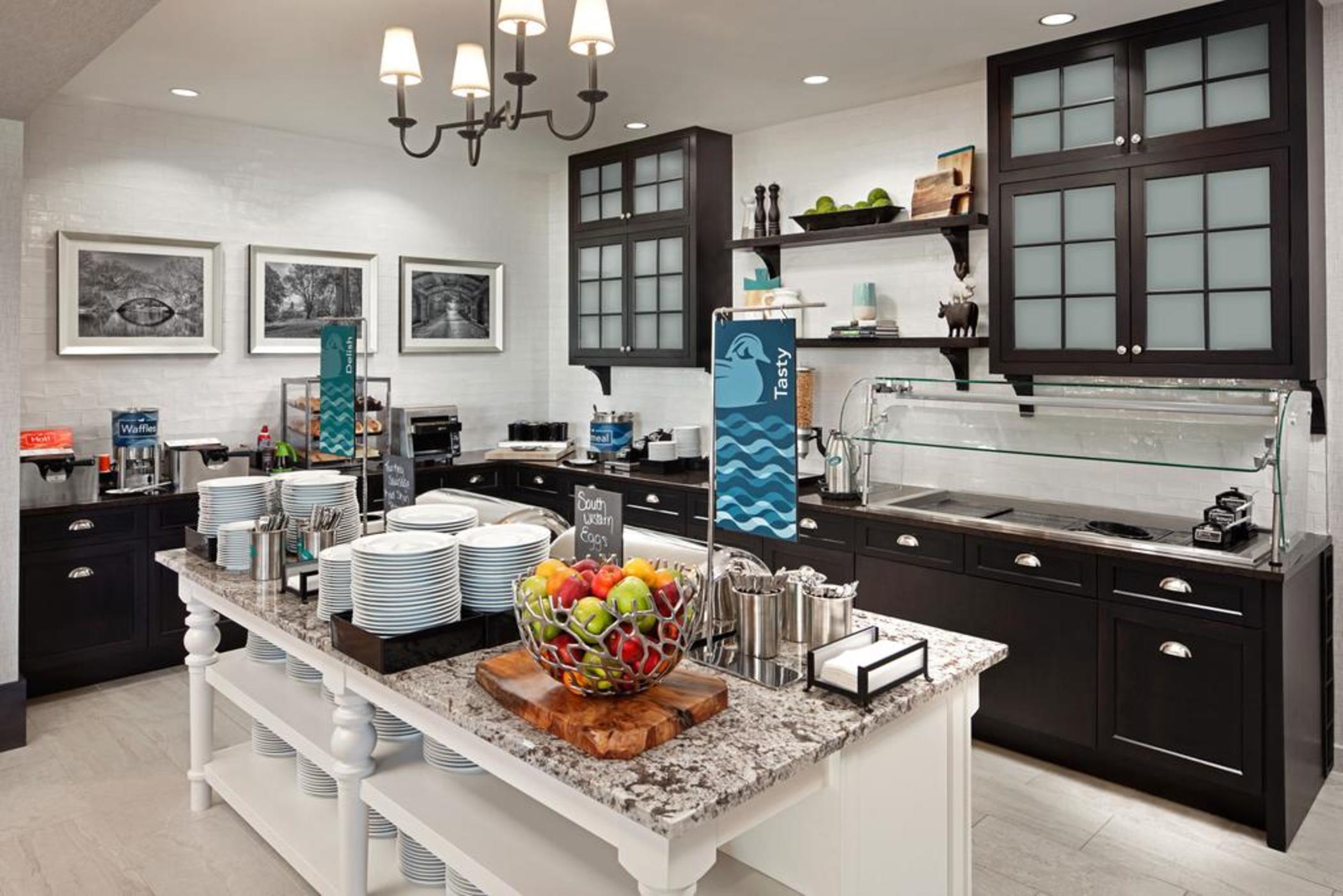 Restaurant Homewood Suites by Hilton Teaneck Glenpointe