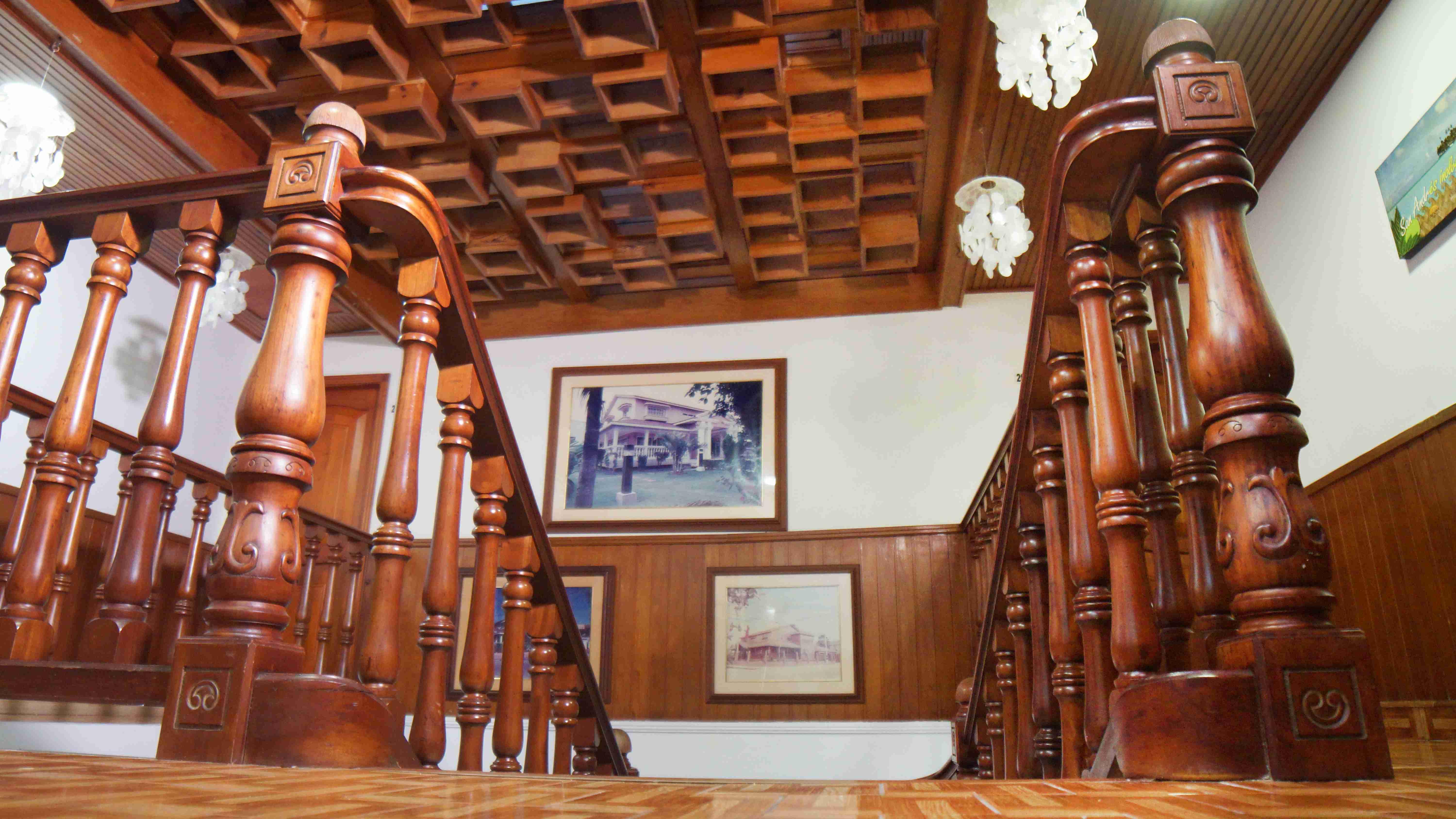 Corredores / Escaleras HOSTAL MARLYN