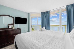 Alquiler Vacacional - Amazing 18th Floor Beachfront Corner Unit! Stunning 2 Balconies! BayWatch Resort