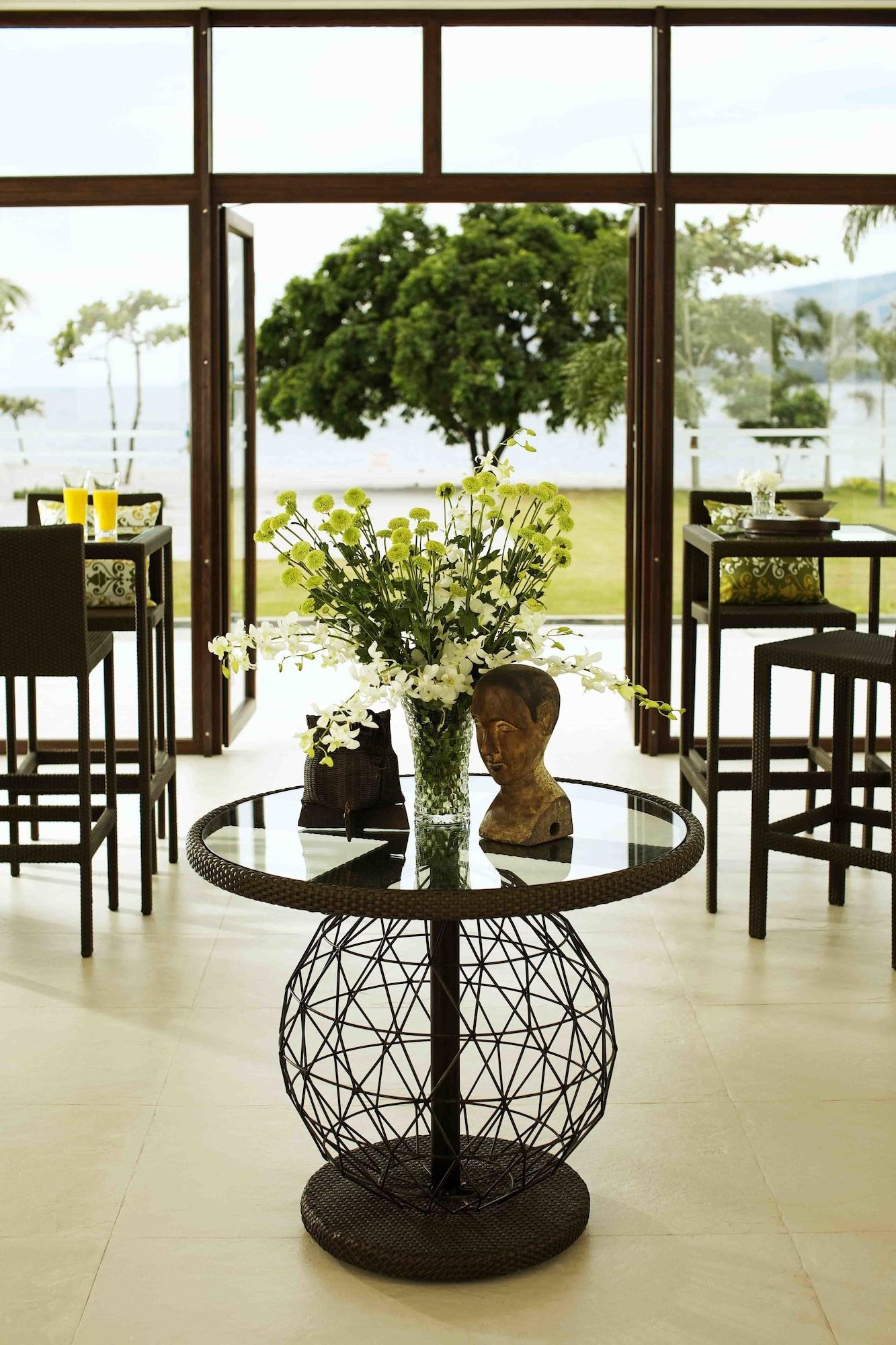 Vista Lobby Hotel Kamana Sanctuary Resort and Spa