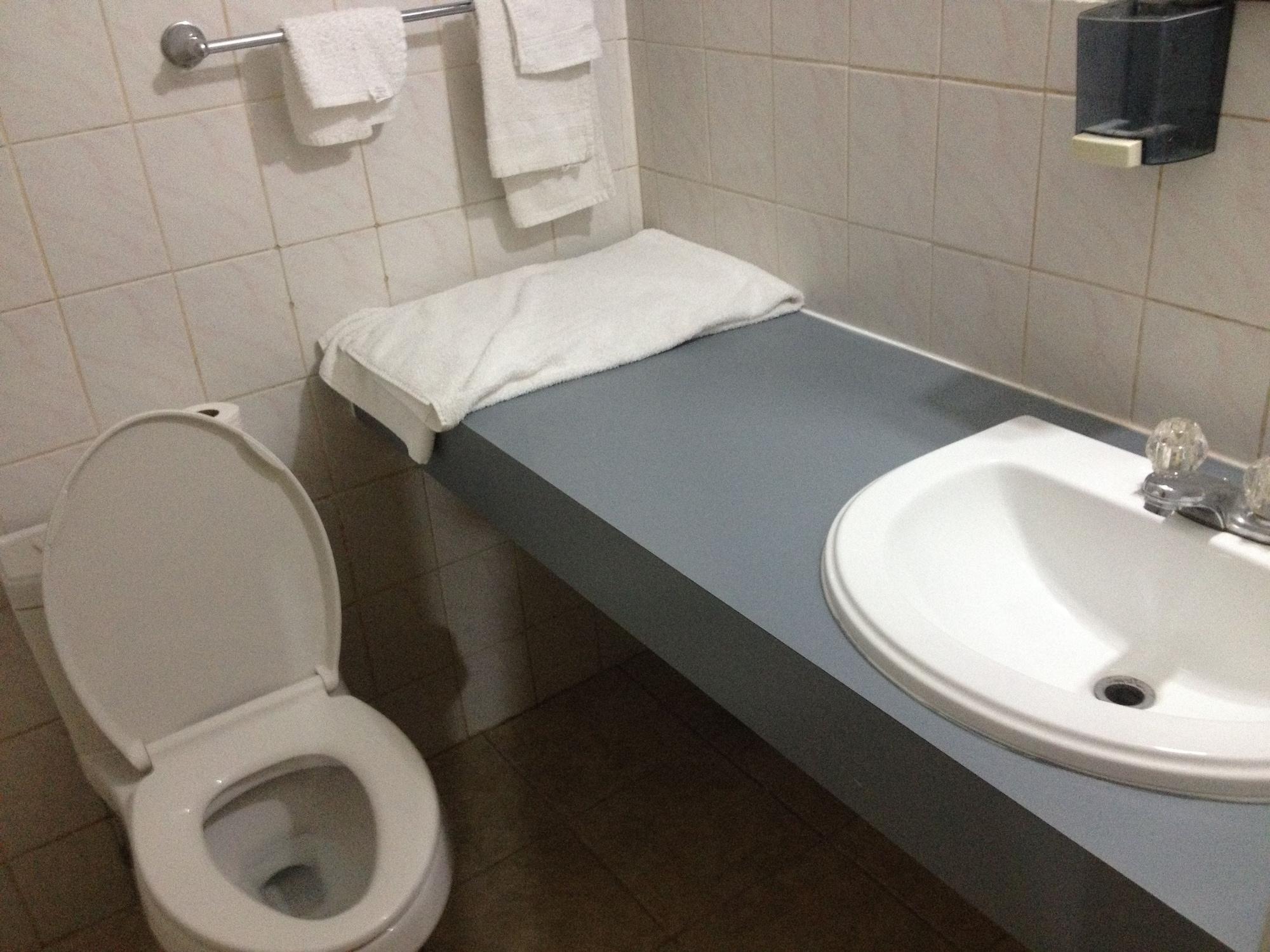 Equipamiento de Habitación American Plaza Motel