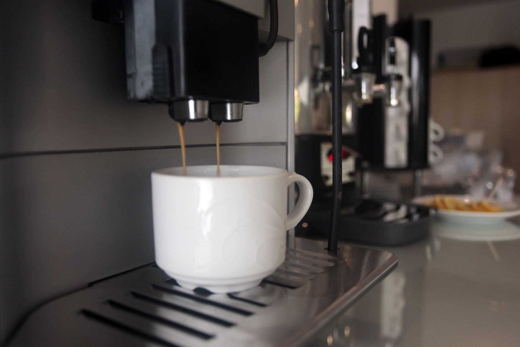 Bar/Salón Nur Hotel