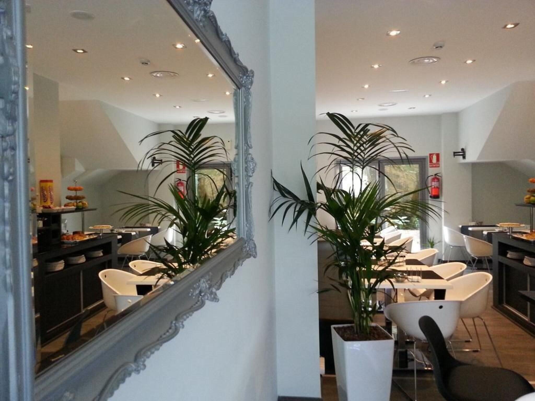 Bar/Salón Hotel Noia