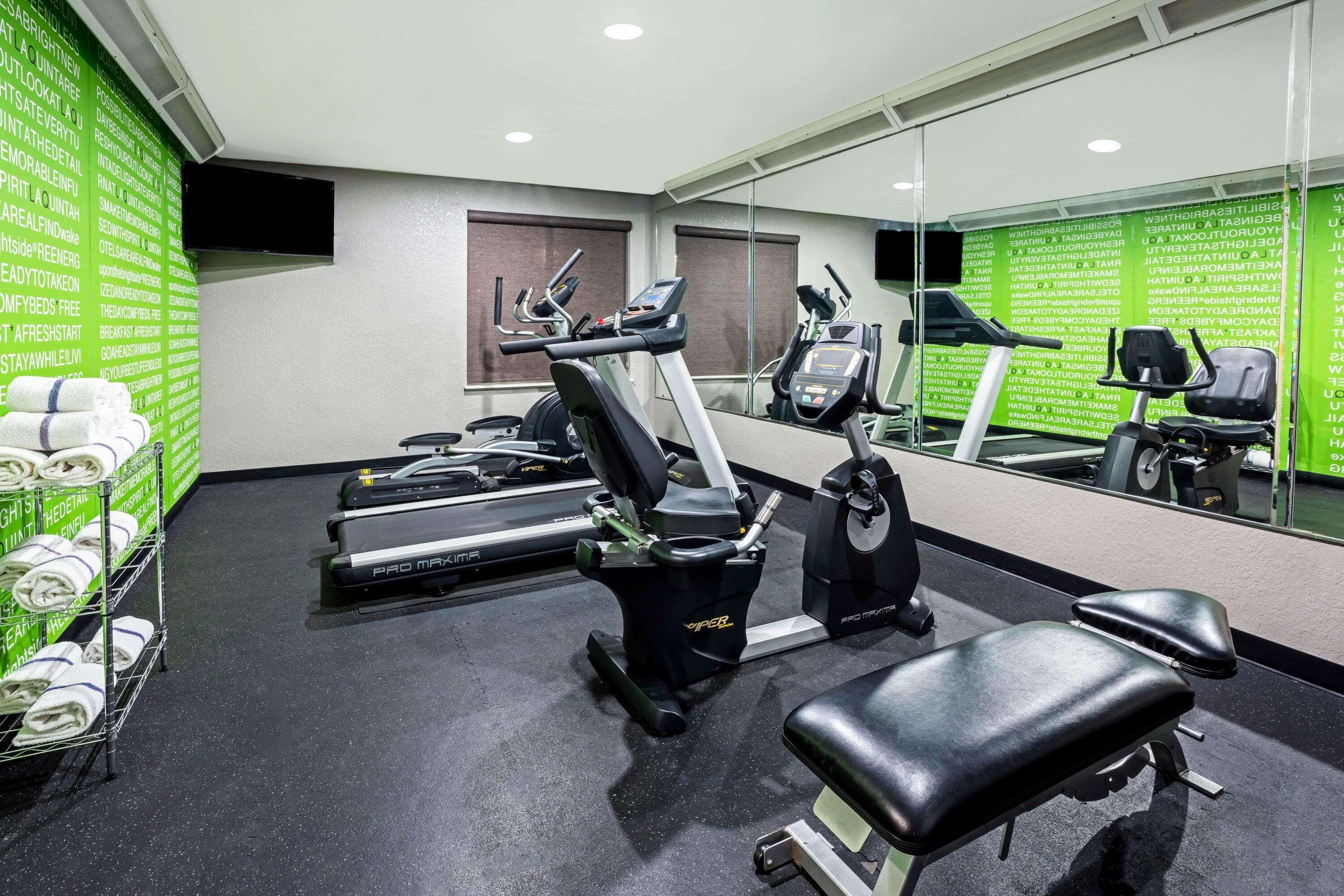Gimnasio La Quinta Inn & Suites by Wyndham Conroe