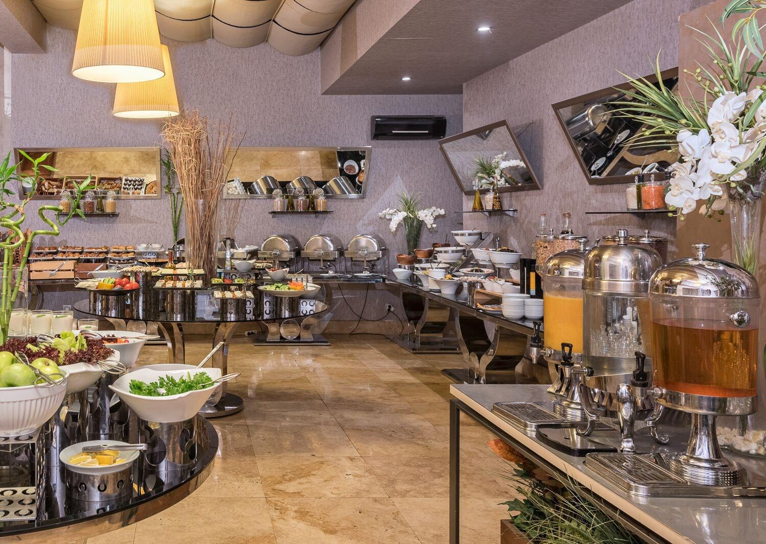 Restaurant Holiday Inn Istanbul Sisli by IHG