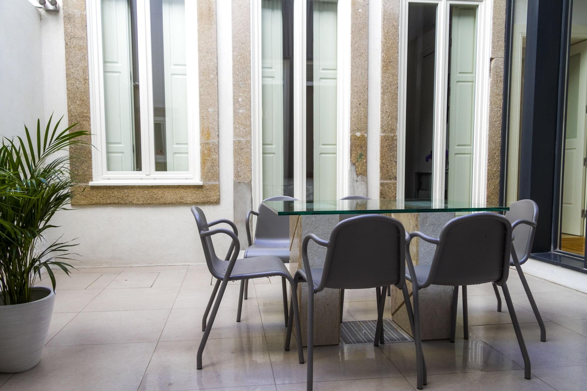 Restaurant Liiiving in Porto Central Secret Terrace