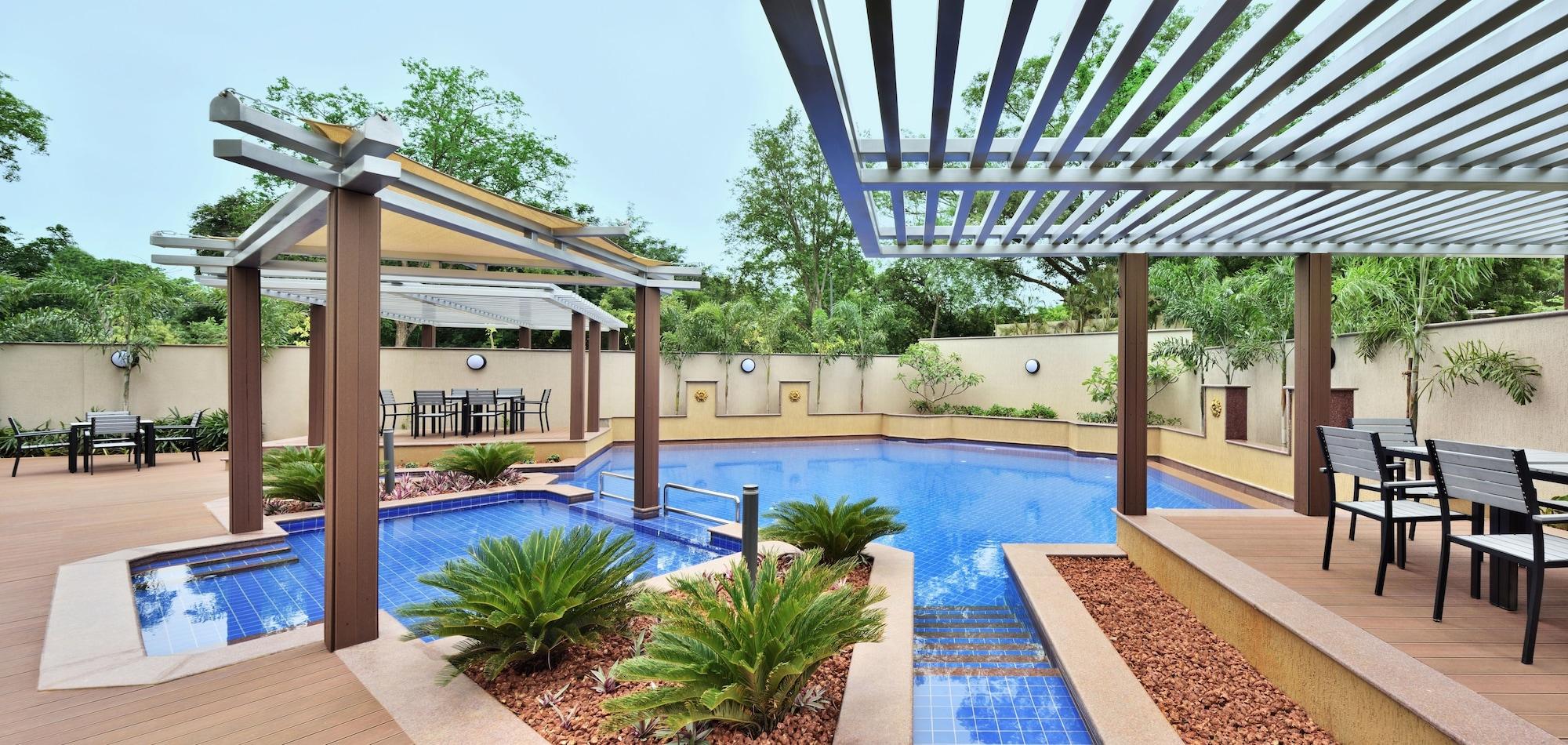 Vista Piscina Courtyard by Marriott Madurai