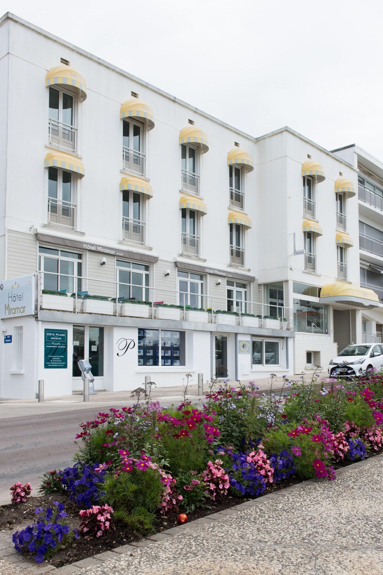 Vista Exterior The Originals Boutique, Hôtel Miramar