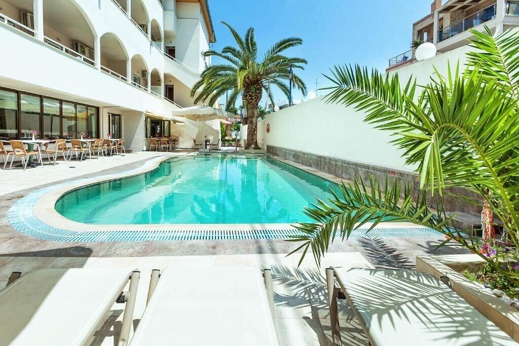 Varios Elinotel Polis Hotel