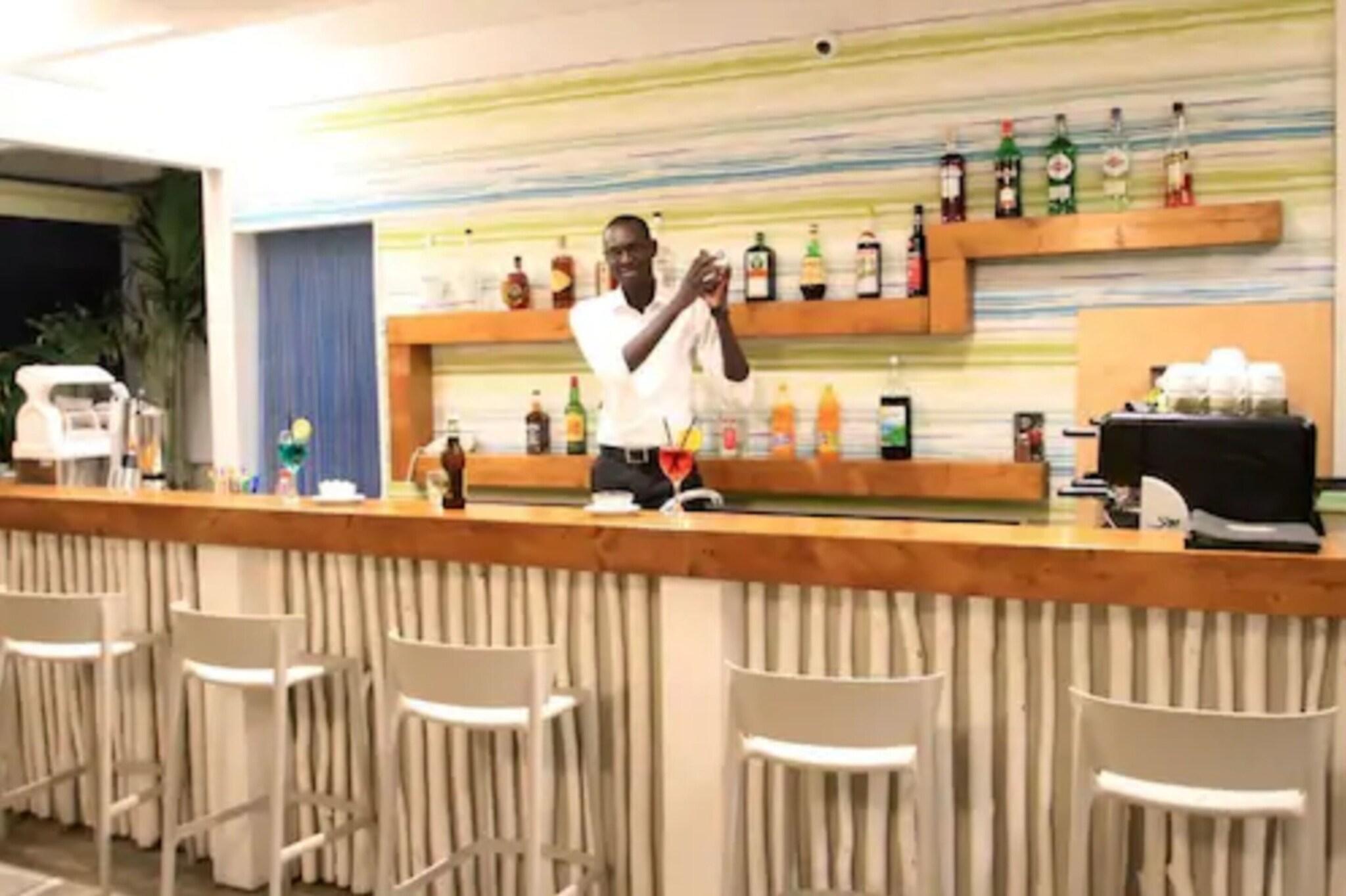 Bar/Salón International Hotel Dakar