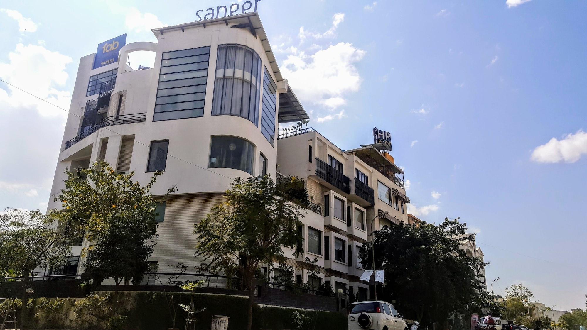 Vista Exterior The Saneer