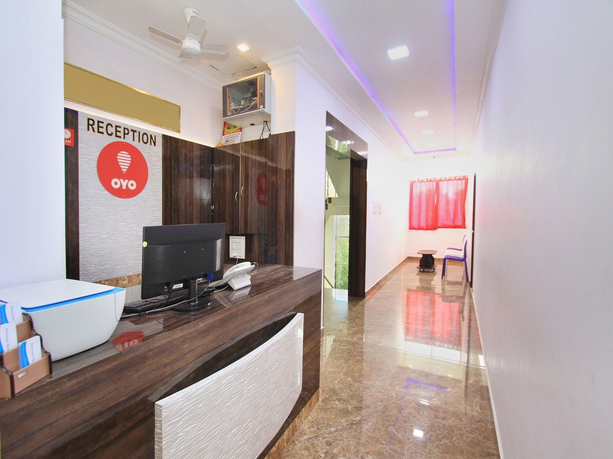 Vista Lobby OYO 8446 Bouvana Residency