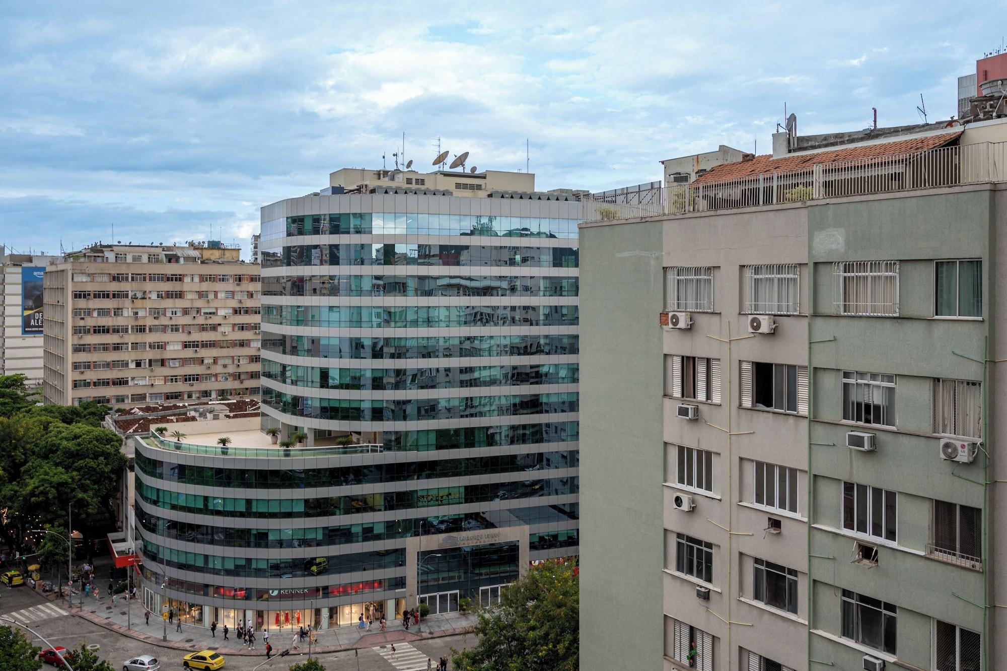 Vista Exterior Flamengo amplo vista livre e 1 min metro