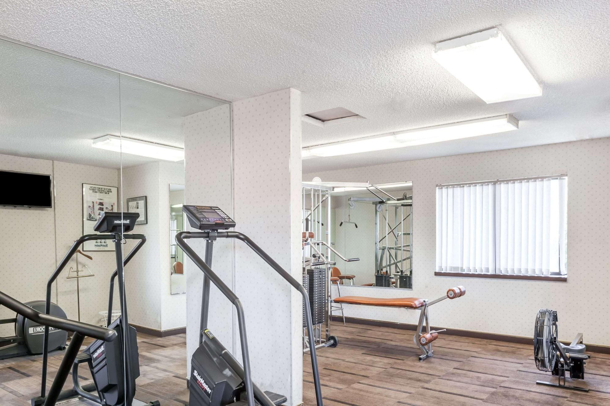 Gimnasio Days Inn & Suites by Wyndham Sunnyvale